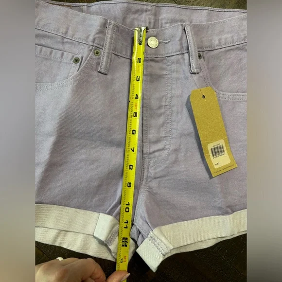 Levi’s Pastel Purple Mid Rise Relaxed Fit Women’s Pocketed Shorts Size W 30 - Picture 4 of 10